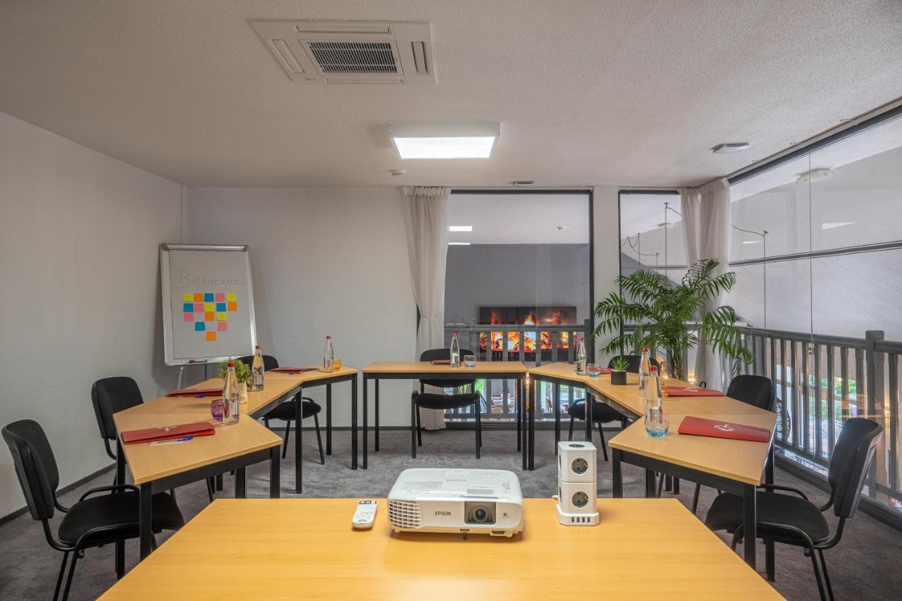 Hotel The Originals City, Angers Sud, Le Village 49 Les Ponts-de-Cé